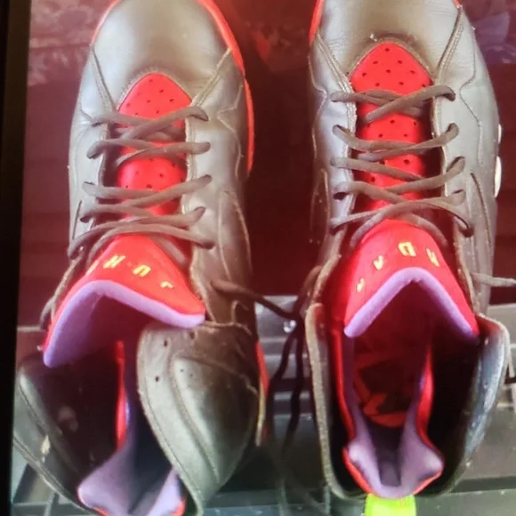 Air Jordan shoes - Picture 3 of 3